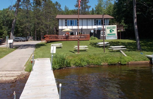 Harshaw Cabin | Relaxing Northwoods on Beautiful Oneida Lake
