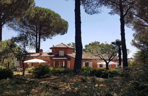 Sutri Villa | Relaxing oasis just a stone's throw from the Via Francigena