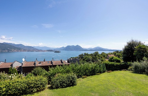 Baveno Apartment | Relaxing Oasis: Villa with Private Pool & View