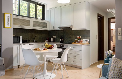 Gazi House | Relaxing place in the countryside, with a lovely pool and garden!