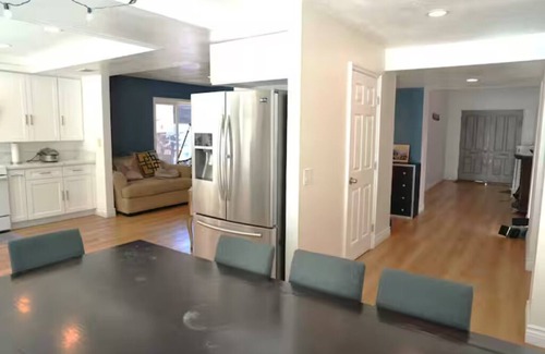Rowland Heights House | Relaxing Room 201 - Cozy Stay with Kitchen, Laundry, Comfort & Spiritual Peace