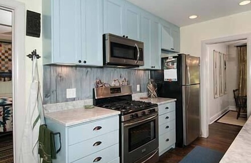 Black Mountain House | Relaxing Stay in Black Mountain, NC
