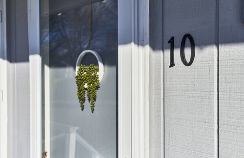 Old Orchard Beach Apartment | Relaxing Stay | Pool & Park