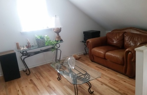 Westbrook Center House | Relaxing summer rental, walking distance to the beach, short ride to the outlets