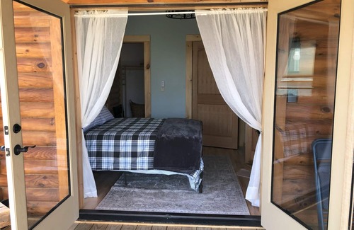 Rapid River Bed & Breakfast | Relaxing Vacation in a Log Home on Big Bay De Noc!