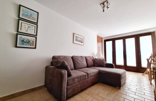 Castelraimondo Villa | Relaxing Villa with Large Garden