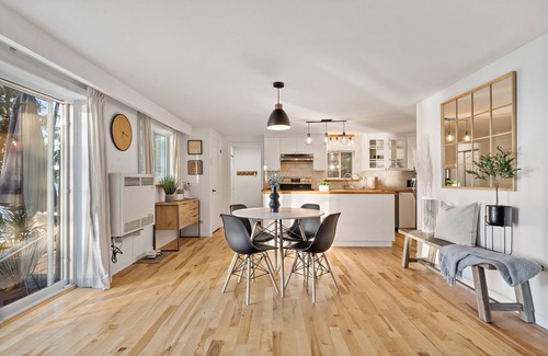 North Port House | Relaxing Waterfront Casa in wine County w/HOT TUB and PANORAMIC SAUNA SPA