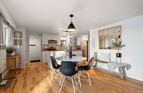 North Port House | Relaxing Waterfront Casa in wine County w/HOT TUB and PANORAMIC SAUNA SPA