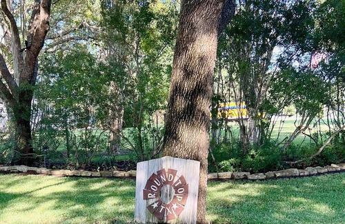 Round Top Cabin | Relive History in an 1850's era Log Cabin With modern Amenities (A)