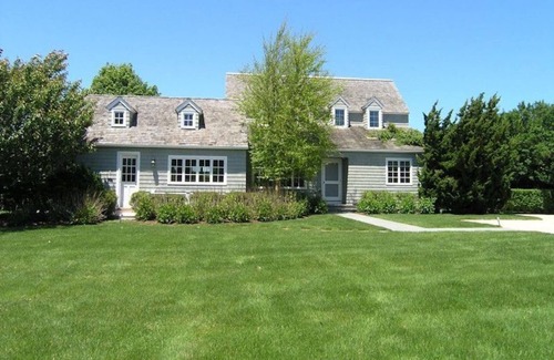 Bridgehampton House | Remarkable Bridgehampton Beach estate just minutes to private beach access