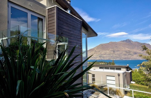 Queenstown City Centre House | Remarkable Location – Queenstown
