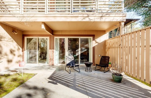 University South Apartment | Remarkable Palo Alto 1BR, nr Dining on University Ave, by Blueground