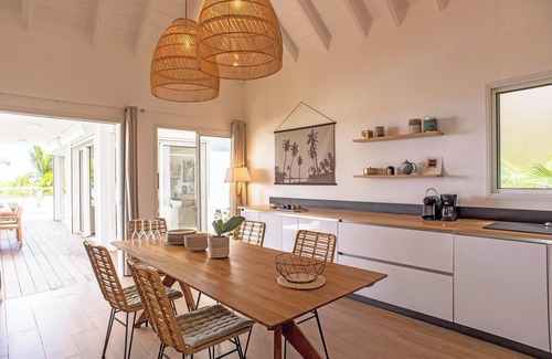Public Villa | Remi (2/3 Rooms) Luxury villa