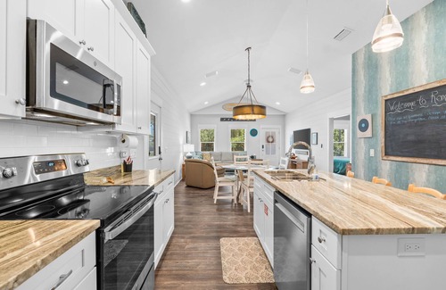 Magnolia Bluffs House | Reminiscing, just a few short minutes to the beach