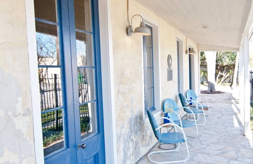 Downtown San Antonio Cottage | Remodeled 1858 Historic downtown home that was once part of the Alamo RanchLand.