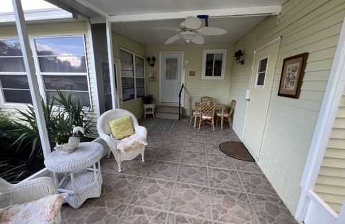 The Villages House | Remodeled 2b/2b on quiet cul-de-sac
