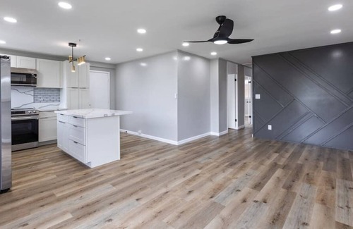 Ewa House | Remodeled 5 bdrm Home, w/2 separate living units