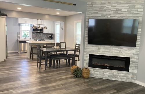 Clear Lake Cottage | Remodeled cottage hidden yet close to City Park, the Lake and the Surf Ballroom!