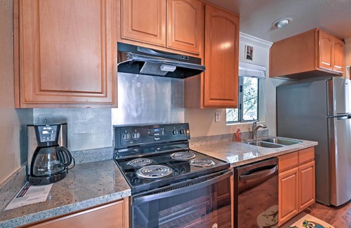 Gilroy House | Remodeled & Cozy Gilroy Guest House Near Downtown!