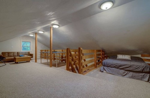 Carroll County Cabin | Remodeled Home near White Lake Pet-Friendly!