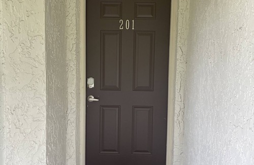 South Bradenton Condo | Remodeled, Luxurious 2BR+2Bath by IMG+Beach