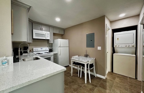 Las Vegas Apartment | Remodeled Vegas 1BR: Near Strip