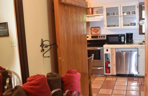 Hunt Cabin | Remote Hill Country Home at Guadalupe River Headwaters, Priv. Lake, Pet Friendly