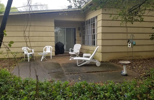 Tougaloo House | Remotely Hosted - 3Bedroom 3Bath Executive House suitable for Adult Travelers