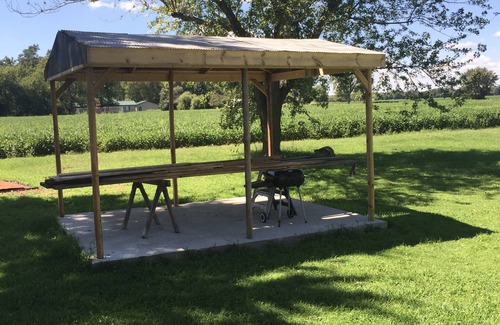Nason Cabin | Rend Lake Hunting, Fishing, Golf Cabin