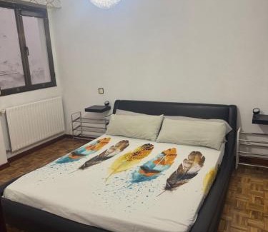 Las Campas y San Claudio Apartment | RENFE-ALSA y clinicas
