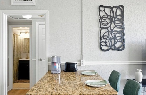Downtown Jacksonville Apartment | Renovated 16th-Floor 1BR Skyline Views+Prime Location