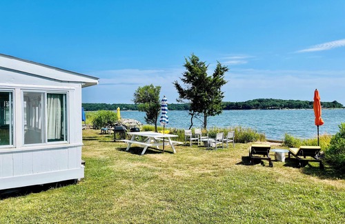 Town of Southold Town Cottage | Renovated 1930's cottage on the water near Greenport with WiFi, AC
