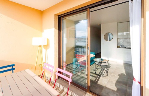 Port Grimaud Apartment | Renovated 2-room apartment in Port Grimaud - A/C, WIFI, Balcony