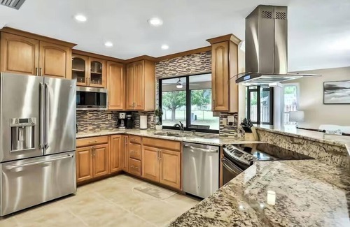 Whitfield House | Renovated 3BR | Dog Friendly | Pond View | W/D