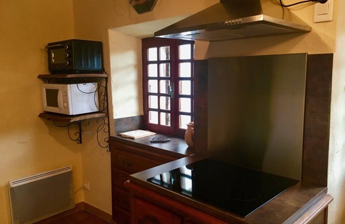 Asperjoc House | Renovated and decorated in a Shabby style, where softness and romanticism reign.