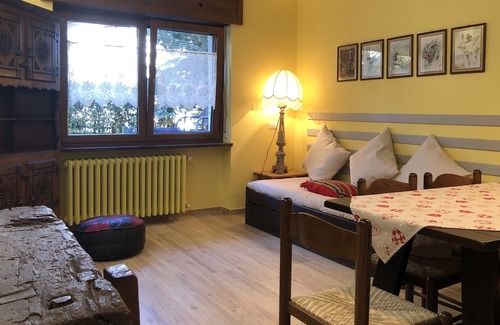 Sauze d'Oulx Apartment | Renovated apartment in the center of Sauze d'Oulx
