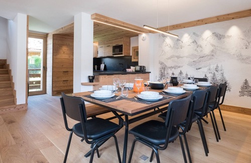 Les Allues Ski Chalet | Renovated Chalet, 5 Bedrooms, Near Slopes, Méribel Mottaret