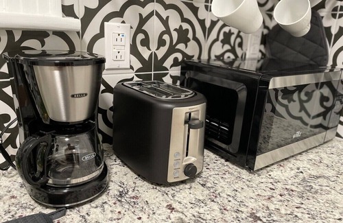 Forest Hills Apartment | Renovated, Clean 1 bedroom in Forest Hills - A