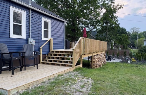 Port Austin House | Renovated Downtown Port Austin Gem!