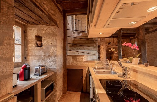 Sarlat-la-Caneda House | Renovated former presbytery air-conditioned sleeps 4