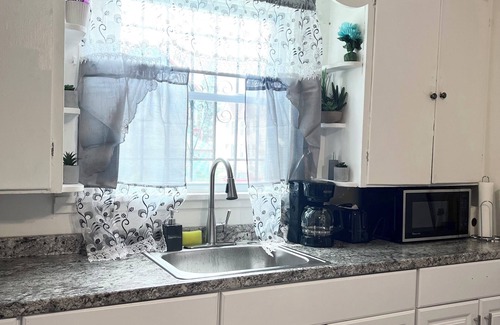 Buffalo House | Renovated gem in central Buffalo near downtown