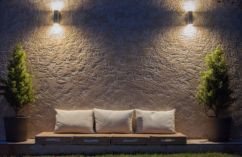 Miramar House | Renovated house, quiet, with garden, 400 m from the beach facing the Golden Islands