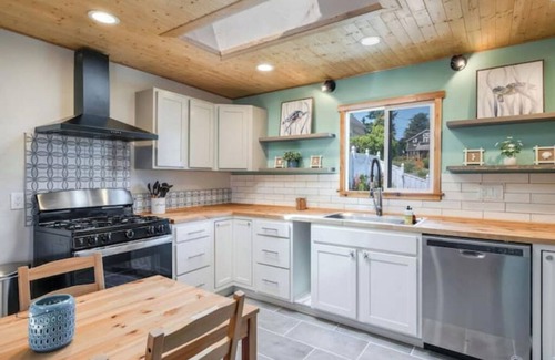 Southeast Magnolia House | Renovated Magnolia 5 BR Home w/Outdoor Spacen