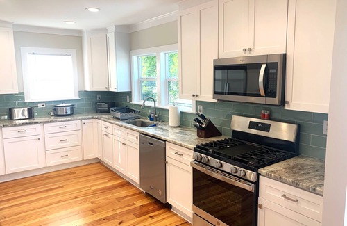 Wrightsville Beach House | Renovated Oceanview House;10sec walk to beach; 2min walk to bars, food, shops!