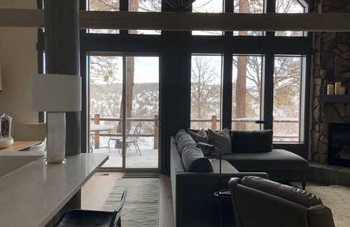 Klamath Falls House | Renovated Running Y Ranch Resort Home