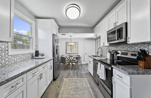 St. Petersburg - Clearwater House | Renovated, Safe St. Pete 2bed/1bath Home!
