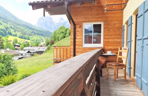 Ramsau bei Berchtesgaden Apartment | Renovated vacation apartment Rosi in the 1st mountaineering village in Germany Ramsau