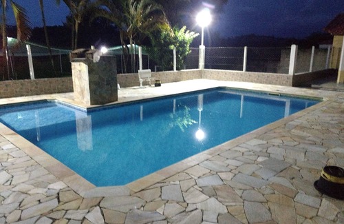 Igarata House | Rent Room Season, Sitio with Pool, Sauna, Field, Edicula, Wifi, Salao games.