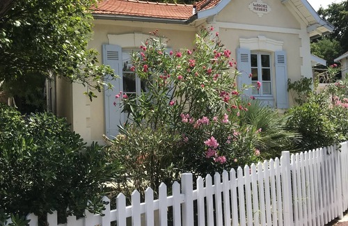 Arcachon House | Rent villa very quiet ARCACHON QUARTIER VILLE D'HIVER beach 300m 5 sleeps