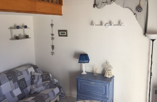 Port-la-Nouvelle Cabin | Rental Pavilion T3 With Large Enclosed Courtyard